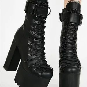 Dollskill black platform boots